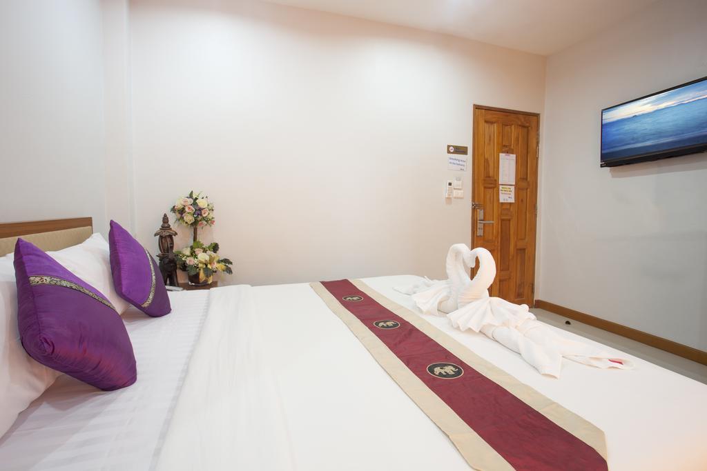 Hip Yaya Residences Patong Dış mekan fotoğraf