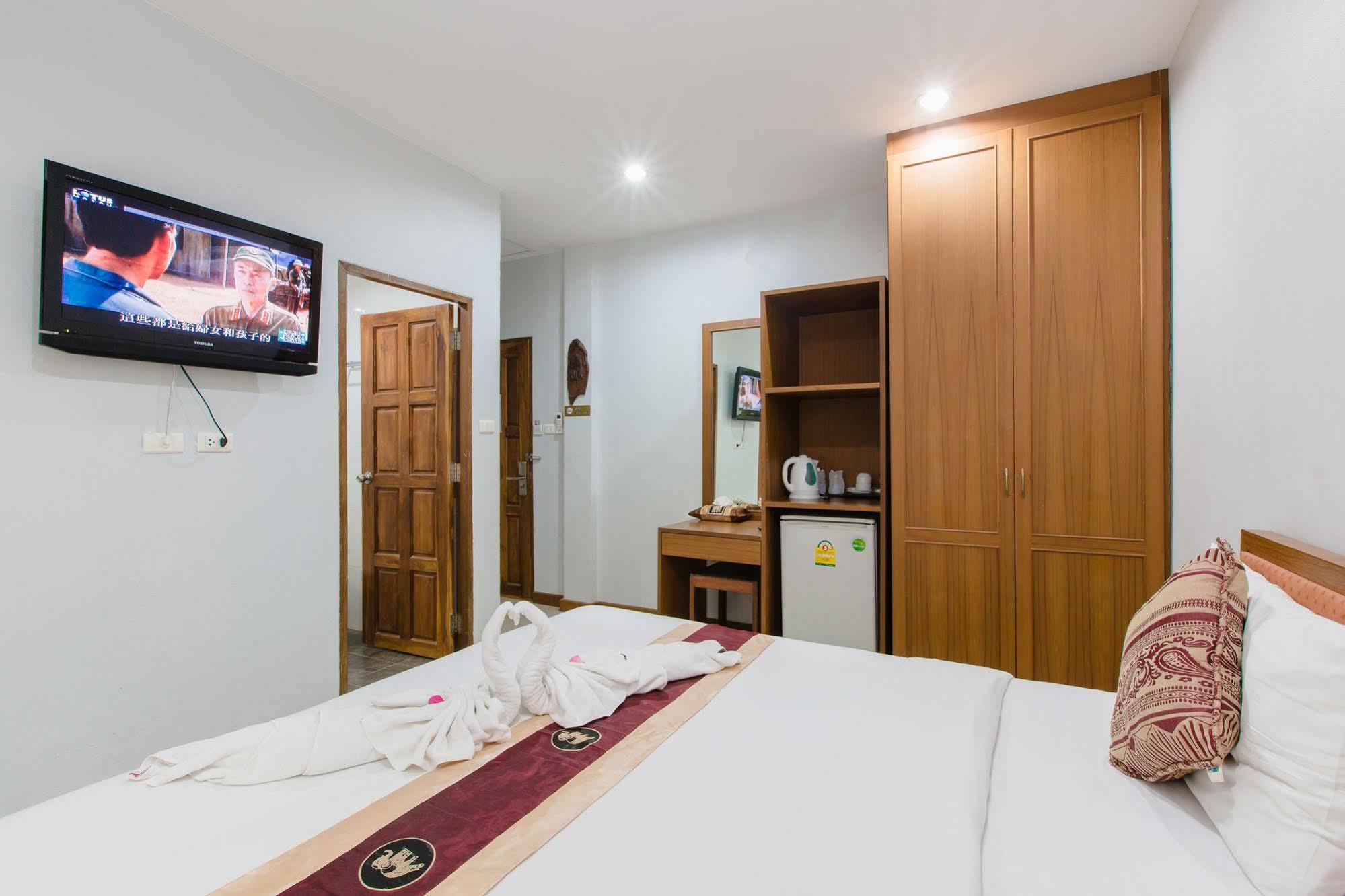 Hip Yaya Residences Patong Dış mekan fotoğraf
