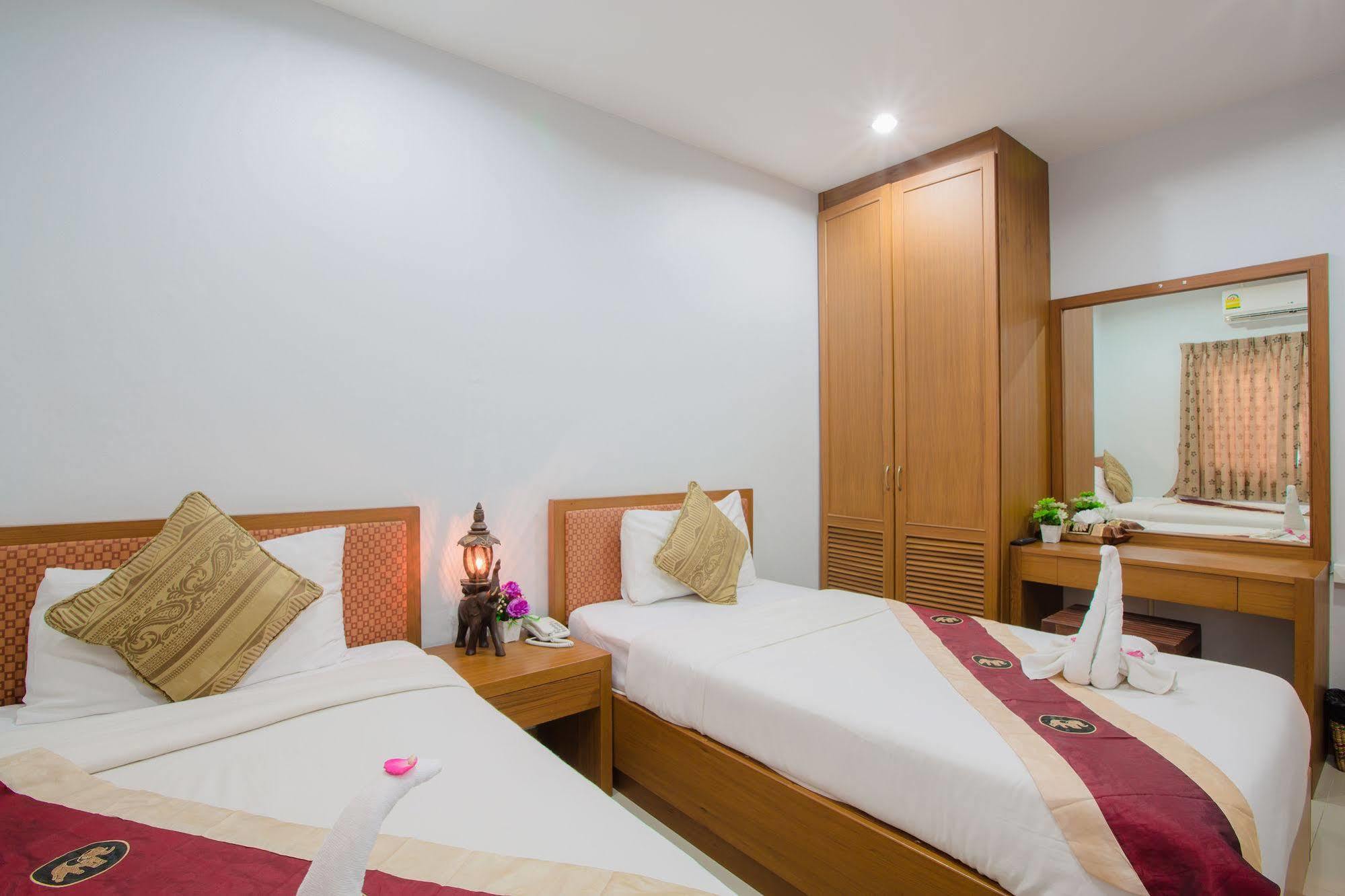 Hip Yaya Residences Patong Dış mekan fotoğraf